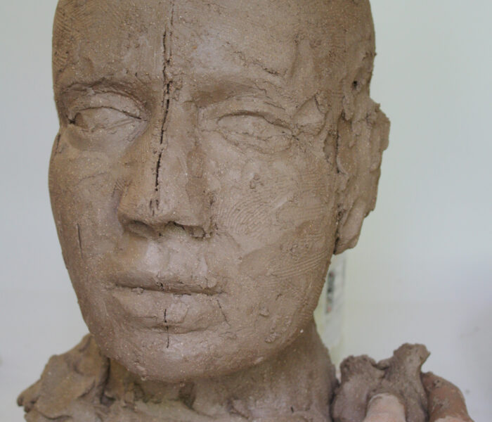 0012_NECK EXTENSION add clay lumps for shoulders